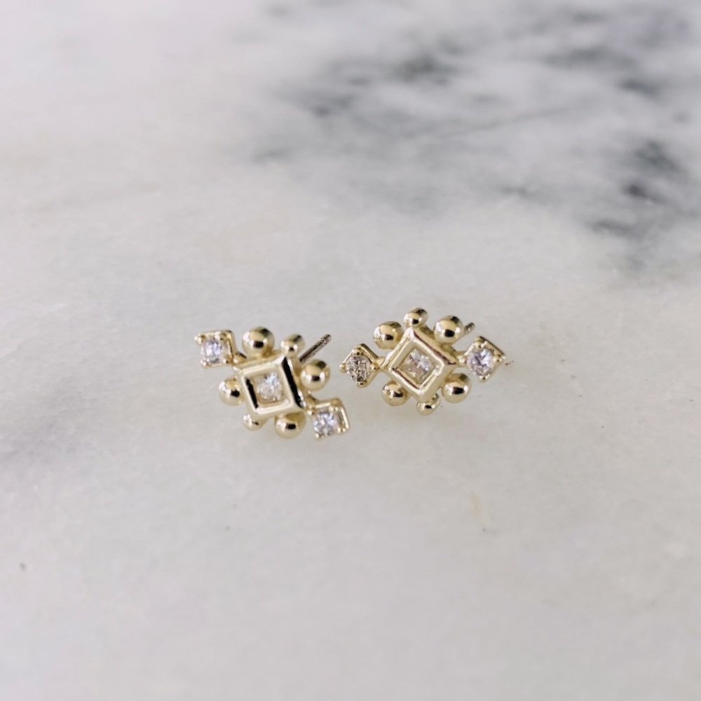 Kendra Scoot Tilda Stud Earrings